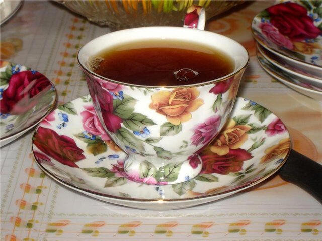 Теги: чай , вред чая , теофиллин.